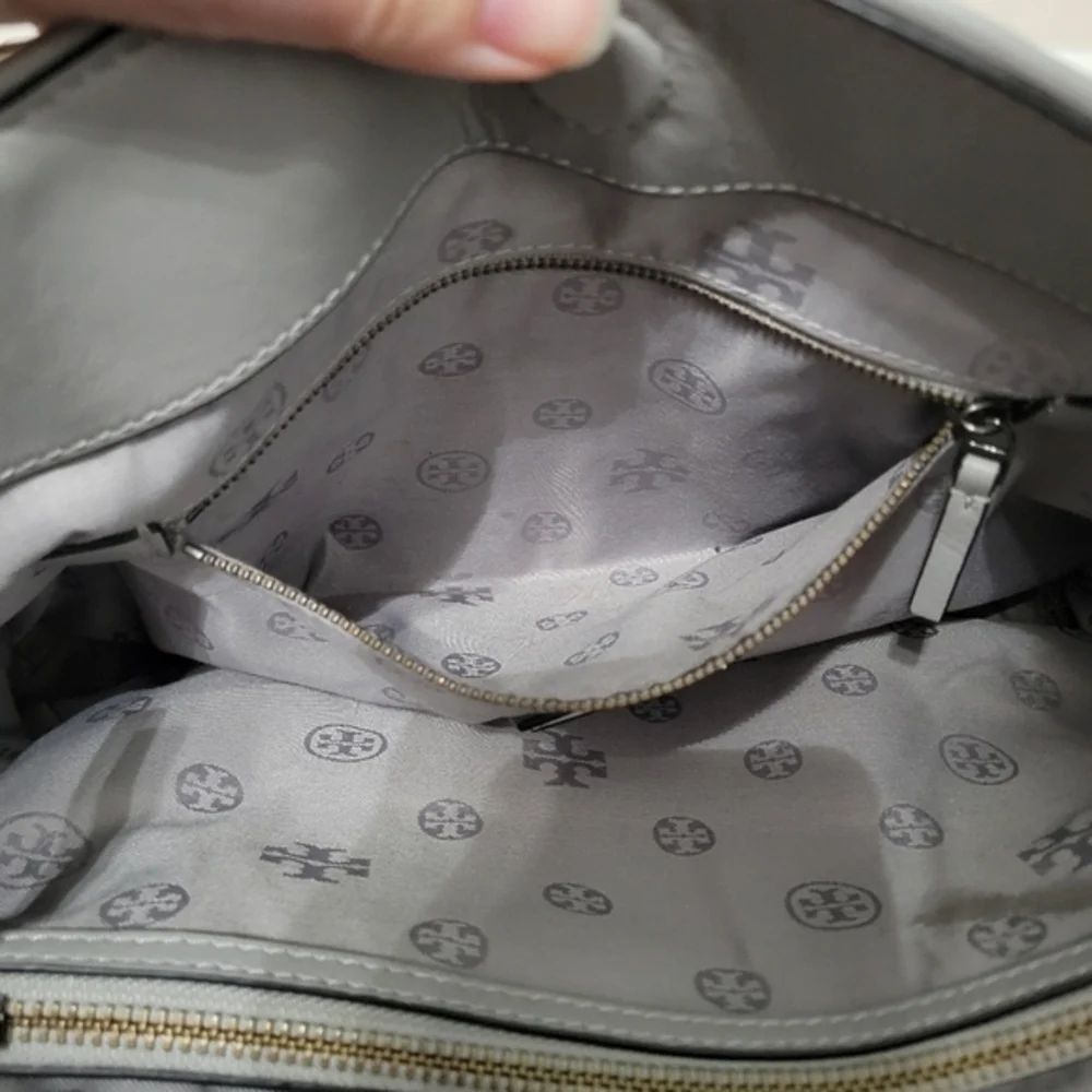 Tory Burch Alexa Quilted Slouchy Leather Tote Cement‎ Grey Gray Luxury Chevron